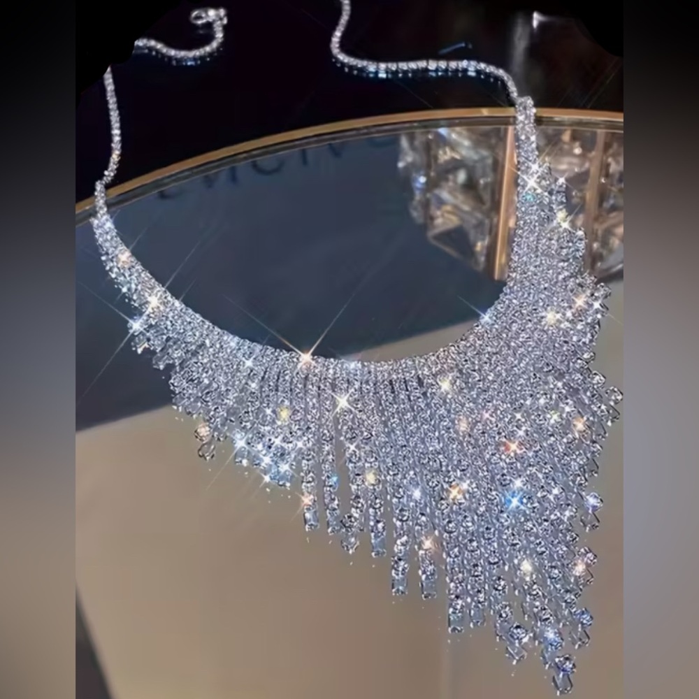 Silver & Rhinestone Necklace - Picture 8 of 9